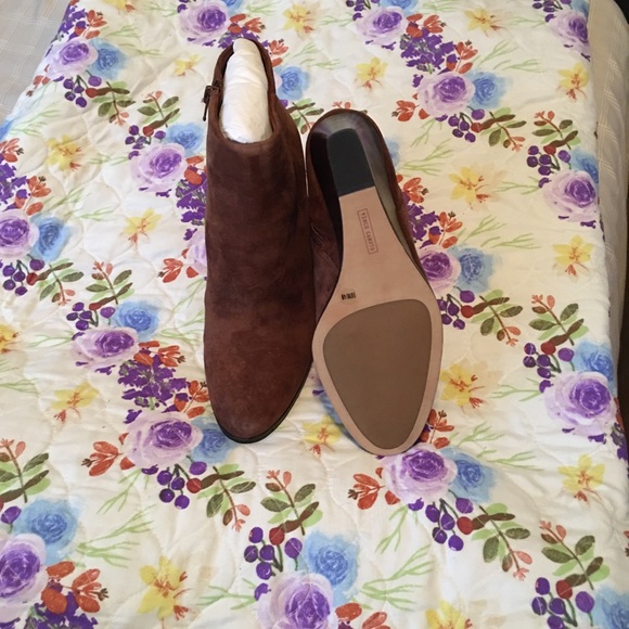 Suede Boots - Picture 2 of 3